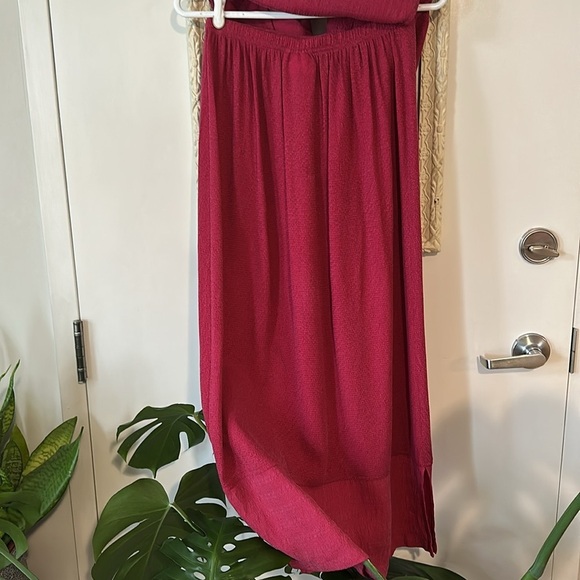 CITY WEAR | Vintage Elegant Burgendy Rayon Women's Skirt Set - Picture 12 of 16